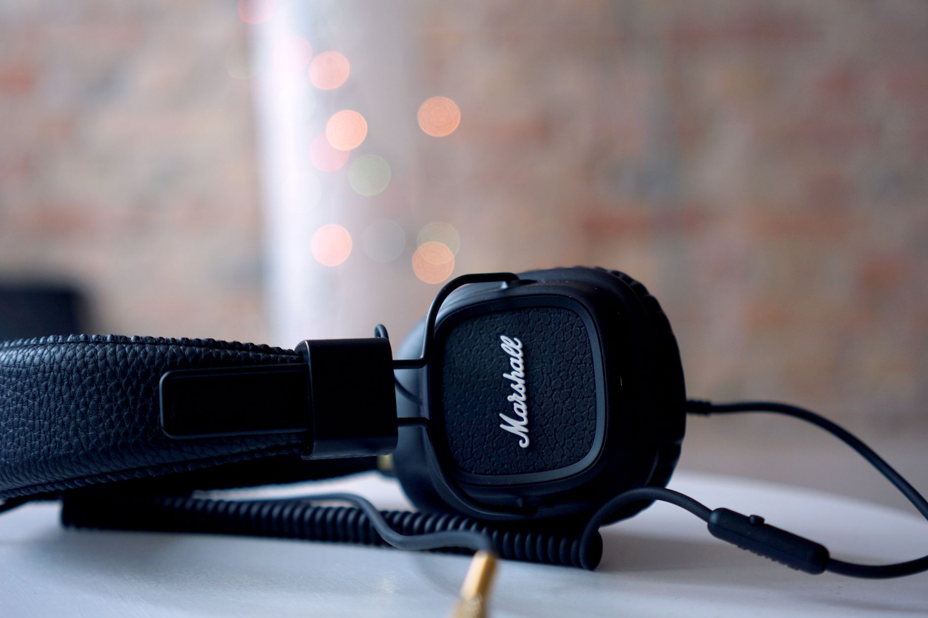 audio interface headphone output close-up