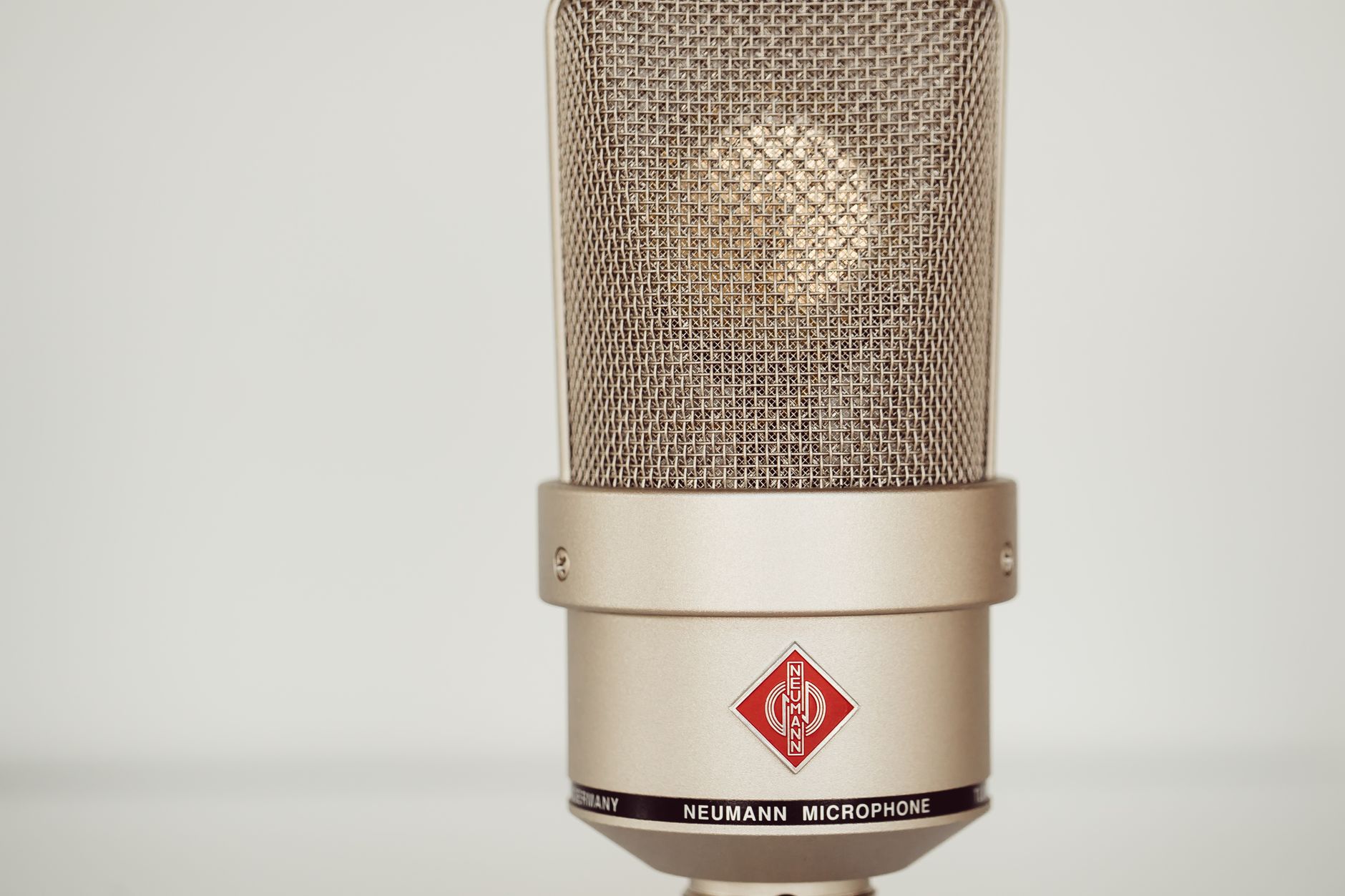 audio interface XLR input with condenser microphone connected