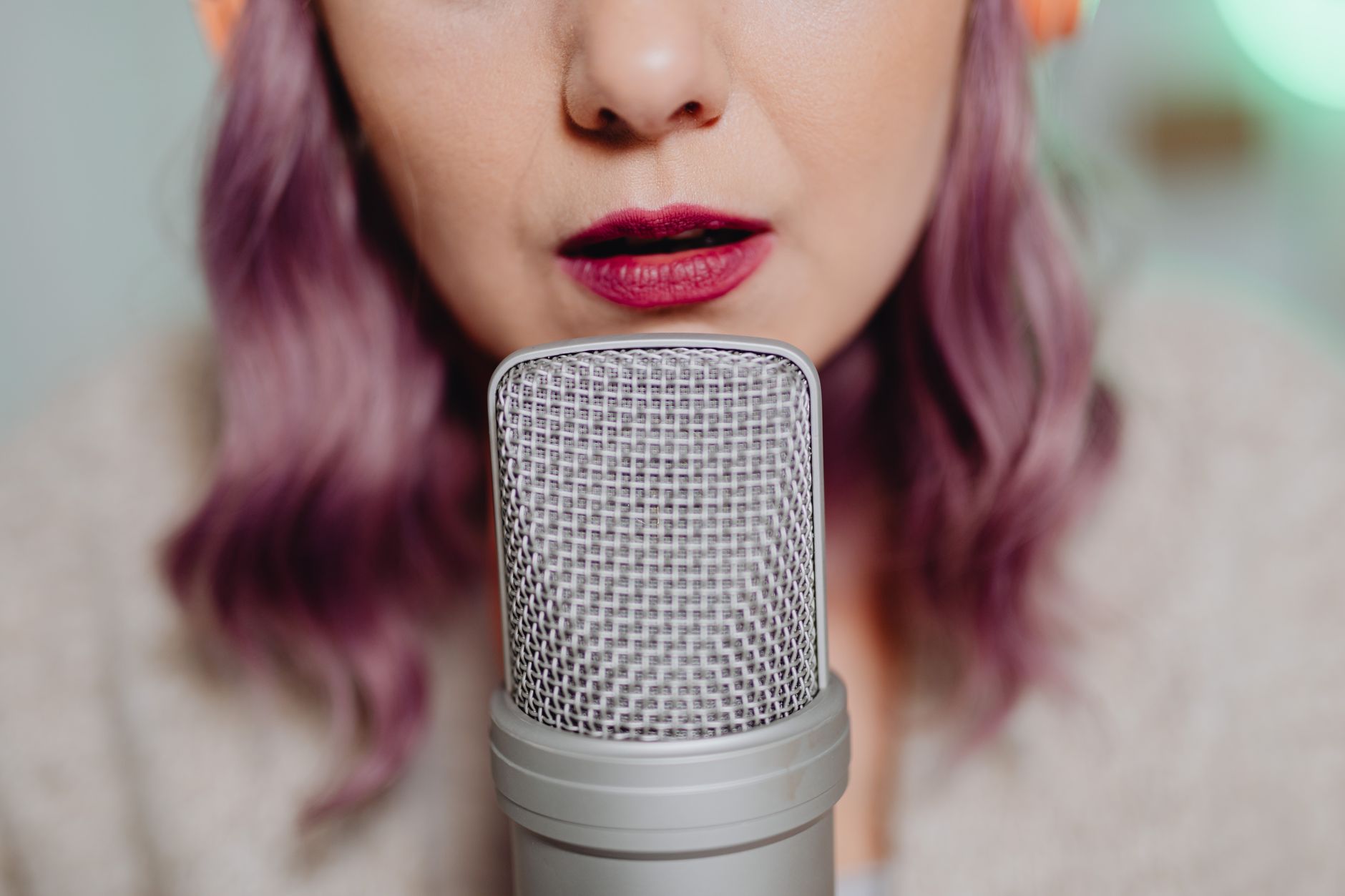 dynamic microphone vs condenser microphone comparison side by side