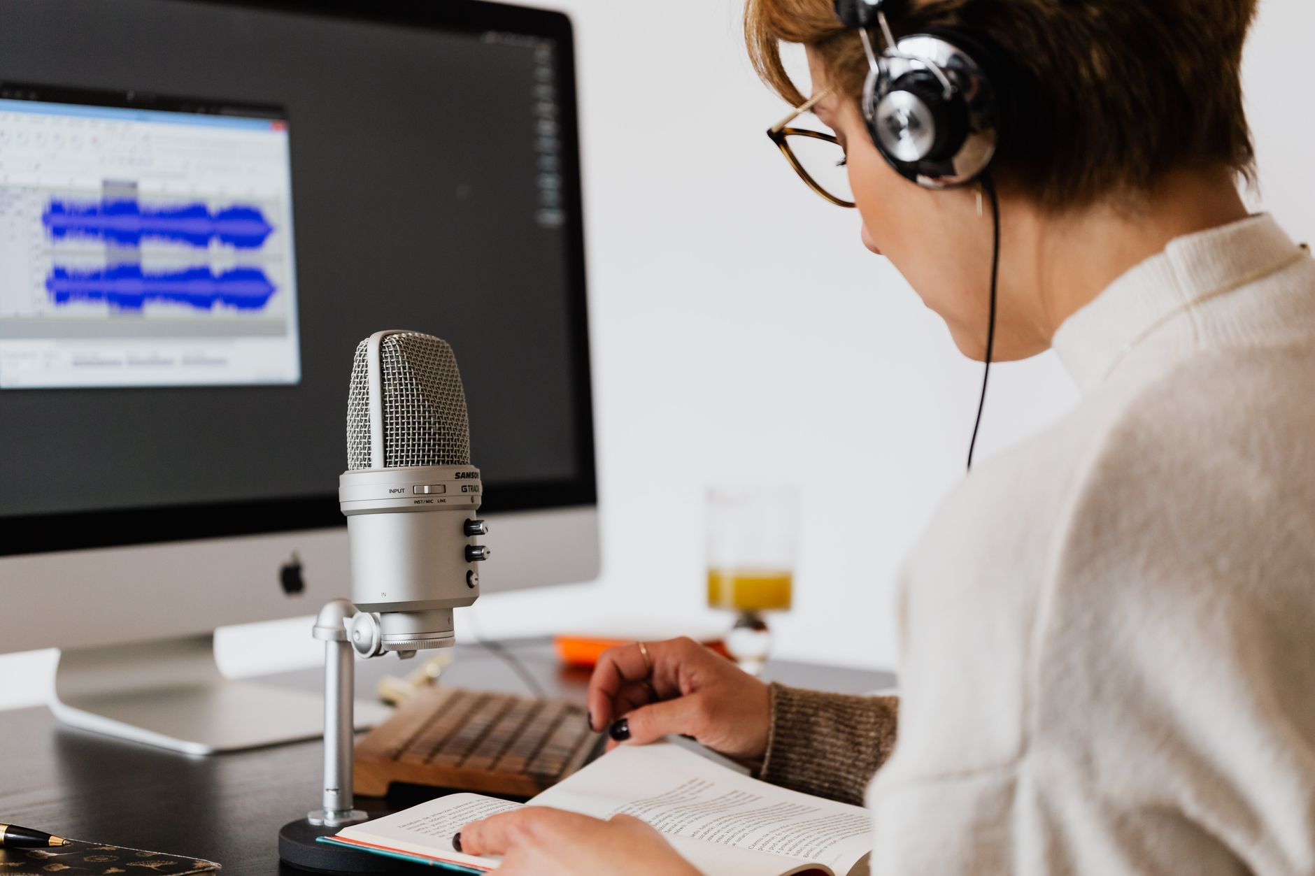 podcast recording setup studio headphones microphone