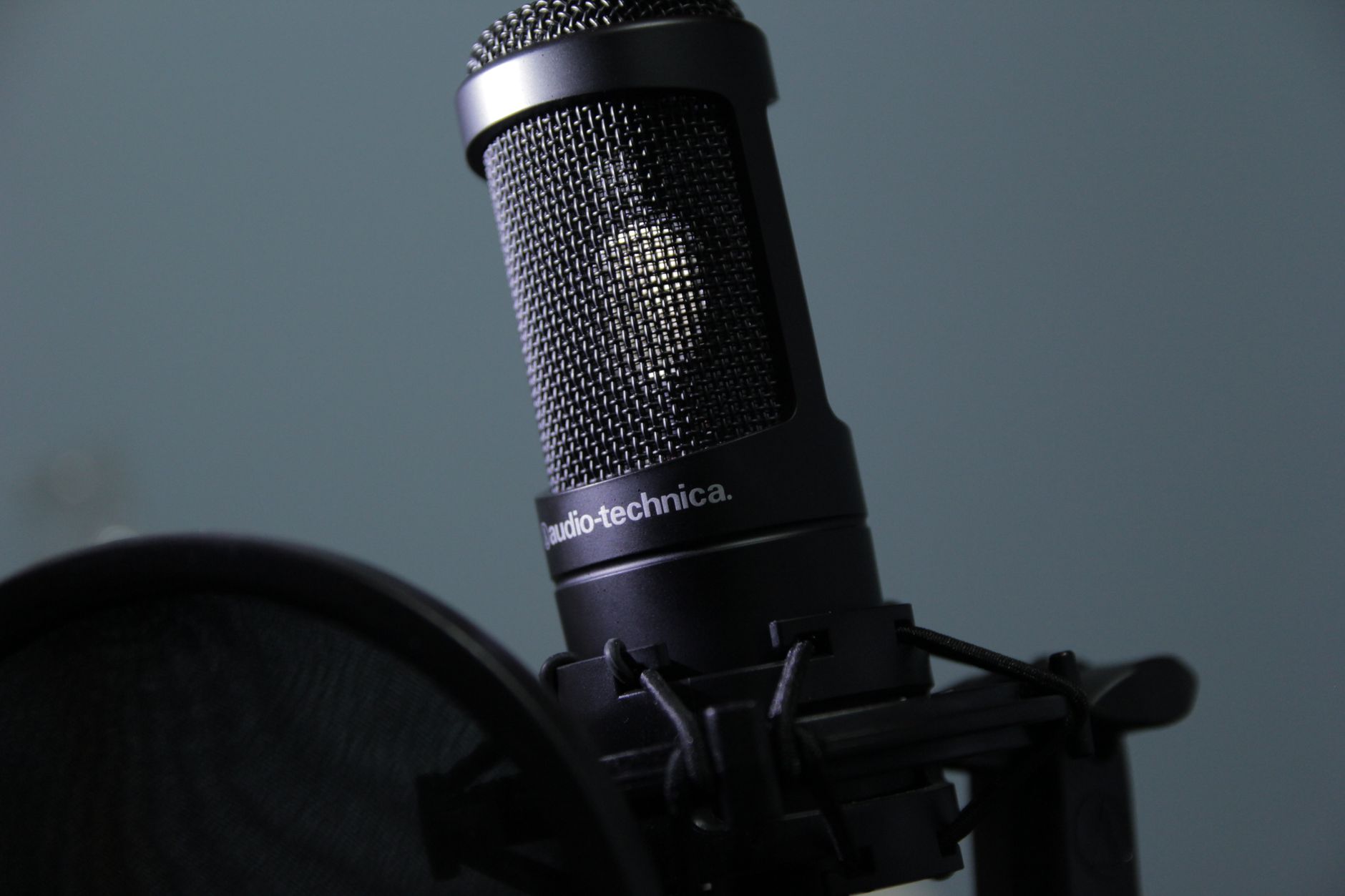 USB condenser microphone vs XLR microphone comparison